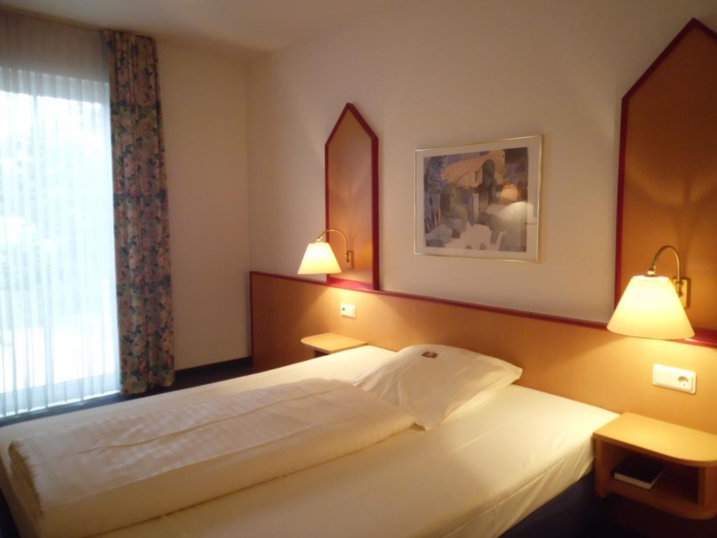 Hotel Montana Lauenau Екстер'єр фото